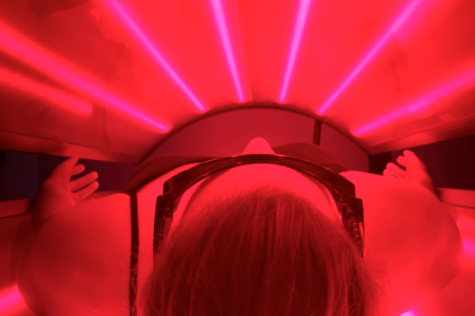 hellophysio best physiotherapist physiotherapy photobiomodulation red light therapy 2 HelloPhysio Treating Back Pain with Photobiomodulation Red Light Therapy